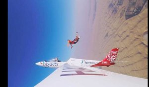 Éjectée d'un planeur, elle réalise le plus beau saut en parachute de sa carrière ! (Vidéo)