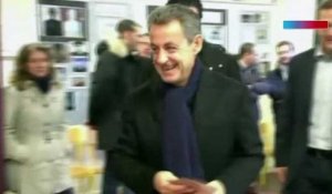 Primaire à droite : Nicolas Sarkozy vote en toute discrétion (et évite les journalistes)