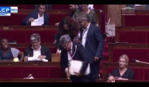 Chaos total à l'Assemblée nationale, les Insoumis quittent l'hémicycle (vidéo)