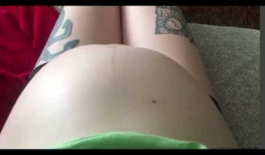 Un bébé survolté dans le ventre de sa mère, les images surprenantes (vidéo)