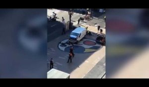 Attentat de Barcelone : les premières images de la camionnette des terroristes (vidéo)