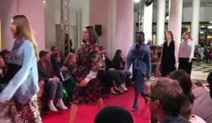 Paris Fashion Week : le mélange des générations inspire Lutz Huelle