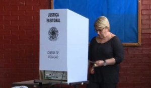 Les bureaux de vote ouvrent au Brésil