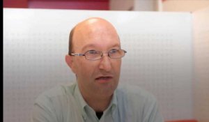 Christian Sinclair est candidat DéFI aux élections provinciales à Liège... et acteur porno