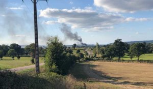 Un camion citerne prend feu près de Vire