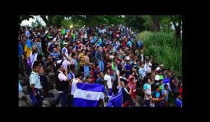 Le Mexique entrouvre sa frontière à la "caravane" de migrants