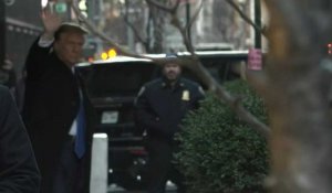 Donald Trump quitte la Trump Tower pour se rendre au tribunal à New York