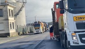 VIDÉO. À Lorient, le dépôt pétrolier bloqué par les entreprises de travaux publics (TP) 