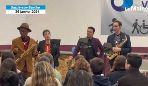 VIDÉO. Ces saxophonistes lancent Ma Région Virtuose au lycée : « On vient vous rencontrer »
