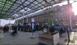 Amiens: les tracteurs à la gare, Saint Leu et Place Vogel