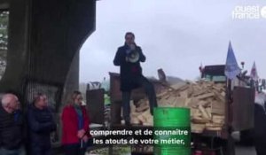 VIDÉO. Colère des agriculteurs dans le Morbihan : le préfet s'adresse aux manifestants