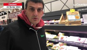 VIDEO. Les agriculteurs en colère contrôlent les rayons d'un supermarché des Deux-Sèvres