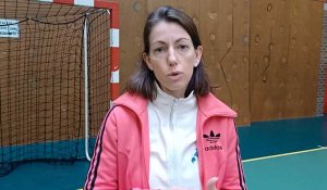 Élise Santune, éducatrice sportive, présente l'école municipale des sports d'Achicourt