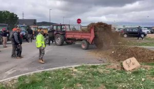 Action des agriculteurs à Clermont-L'Hérault et opération escargot sur l'A75