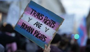 Un nouveau rapport met en garde contre la recrudescence des discours transphobes chez les hommes politiques