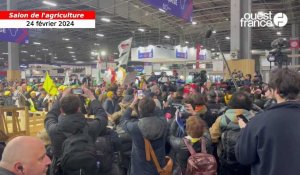 Salon de l’agriculture : les manifestants interpellent Emmanuel Macron face aux forces de l’ordre, 