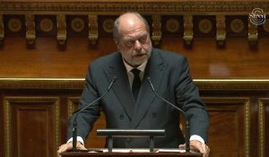 IVG: Dupond-Moretti appelle le Sénat à être "à la hauteur de l'attente populaire"