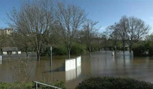 Début de décrue de la Vienne, mais le niveau de l'eau reste haut à Chinon