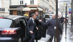 Arrivée d'Emmanuel Macron à l'école Blanche, à Paris