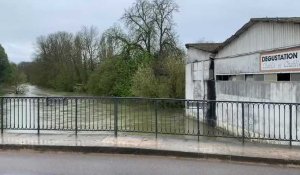 Une lente décrue du Serein s’amorce à Chablis, mais des routes encore bloquées dans l’Yonne