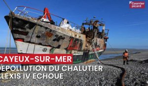 Dépollution du chalutier Alexis IV échoué à Cayeux-sur-Mer