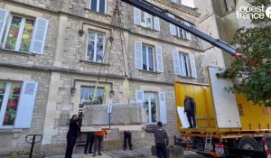 Le sarcophage a enfin pu sortir du musée de Fontenay-le-Comte 