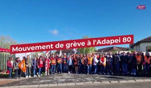 Rassemblement devant la Maison d'accueil spécialisée de l'Adapei 80 à Abbeville