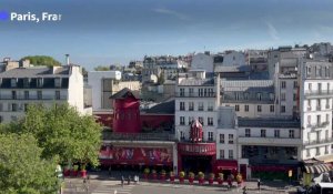 A Paris, "une grande tristesse" après la chute des ailes du Moulin Rouge