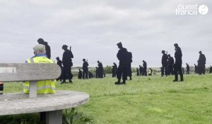 VIDÉO. 1 475 silhouettes de soldats installées au Mémorial britannique de Normandie