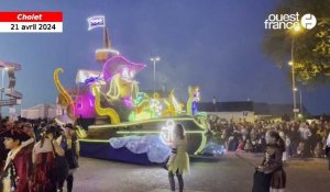 À Cholet, le carnaval de nuit se lance devant une foule au rendez-vous