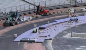 JO-2024: la piste d'athlétisme s'habille de violet