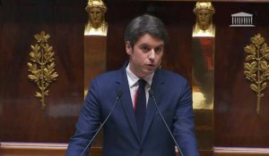 Attal annonce une réforme sur les bas salaires pour "désmicardiser la France"