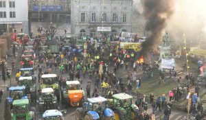 Bruxelles : Manifestation d'agriculteurs alors que se tient un sommet de l'UE