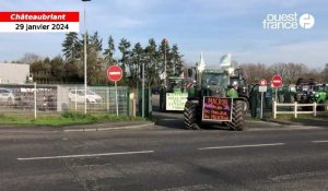 VIDÉO. À Châteaubriant, une centaine d’agriculteurs en colère s’élancent pour une opération escargot