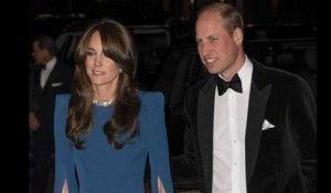 Kate Middleton photographiée avec William à la sortie du château de Windsor après son...