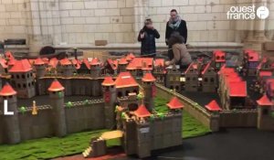 VIDÉO. Le château d'Angers et les quartiers proches revivent au Moyen Âge… en Playmobil®