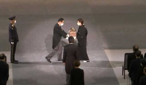 Japon : la cérémonie des funérailles nationales de Shinzo Abe s'ouvre à Tokyo