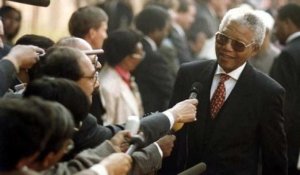 Mandela, un symbole contre l'apartheid