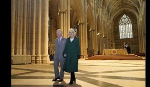 Charles III : impatient, le roi s'agace du comportement de Camilla (Vidéo)