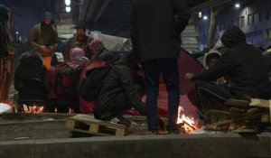 Dans le nord de Paris, les migrants sans-abris face à l'épreuve du froid