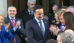 Irlande: de nouveau Premier ministre, Leo Varadkar salué devant le Parlement