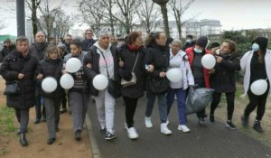 Incendie à Vaulx-en-Velin: marche blanche et minute de silence pour les victimes