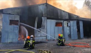 Un bâtiment abritant un loft et et des camping-cars détruit dans un incendie à Rebreuve-Ranchicourt