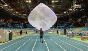 Liévin : une journée de contrôle des parachutes de secours à l'Arena Stade Couvert