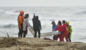 Italie : une quarantaine de migrants morts dans un naufrage près des côtes (médias)