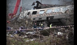 VIDÉO. Une collision entre deux trains en Grèce fait au moins 42 morts et des dizaines de blessés