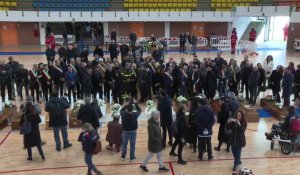 Italie: la population et les autorités rendent hommage aux victimes du naufrage