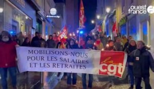VIDÉO. Réforme des retraites: 50 manifestants munis de flambeaux aux Sables-d'Olonne