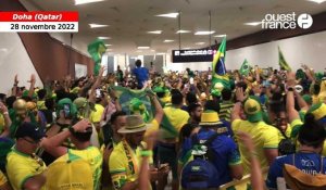 VIDÉO. La folie brésilienne dans le métro de Doha, avant le match Brésil - Suisse 