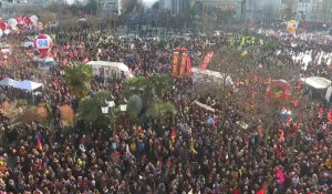 Paris: forte mobilisation dans la rue contre la réforme des retraites